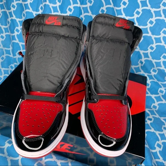 Nike Air Jordan 1 High Men’s size 10 Patent bred retro og red black sneakers new